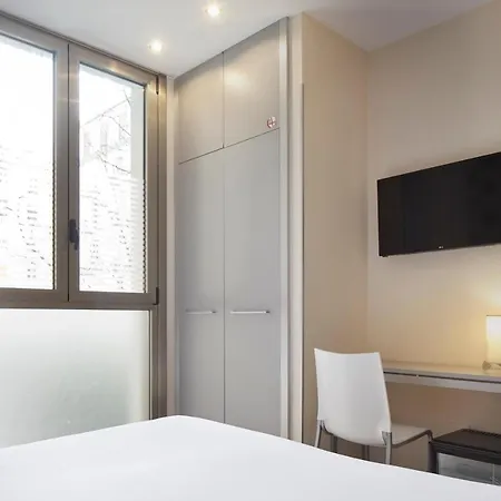 格罗斯迎宾酒店