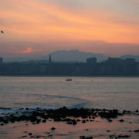 Welcome Gros * Σαν Σεμπαστιάν