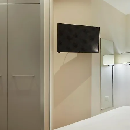 Hotell Welcome Gros *